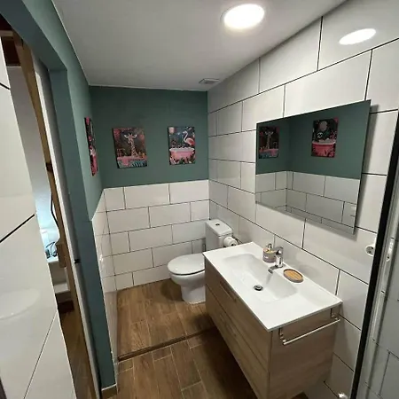 Acogedora Privada Con Bano